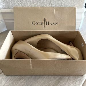 Cole Haan Pumps Heels Nude Patent Leather Pointed Toe Classic Professional 6.5